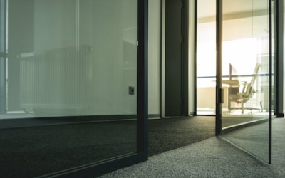 Fiberglass Doors: 5 Reasons Commercial Property Owners Love Them!